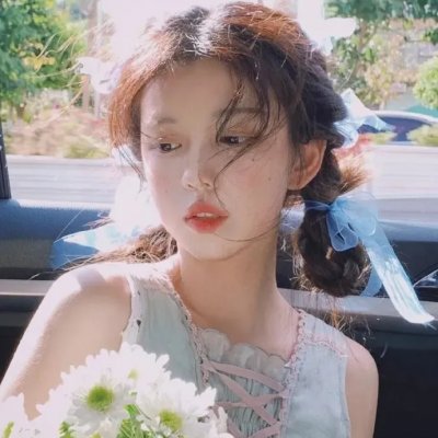 燕子与鹦鹉